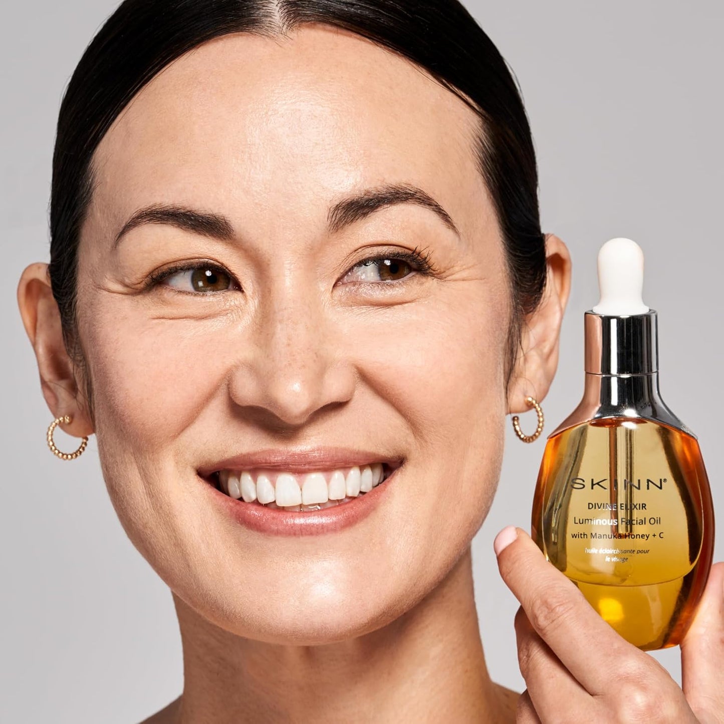 SKINN Luminous Facial Oil - Face Oil to Visibly Brighten, Firm, and Hydrate - Hydrating Oil for Anti-Aging and Dry Skin to Reduce Fine Lines, and Wrinkles - Vitamin C and Manuka Honey