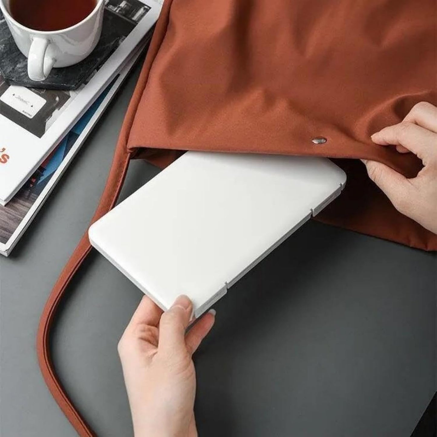 Masks Organizer, False Eyelashes Storage Box Portable,Face Masks Plastic Case Storage Box (Pink)