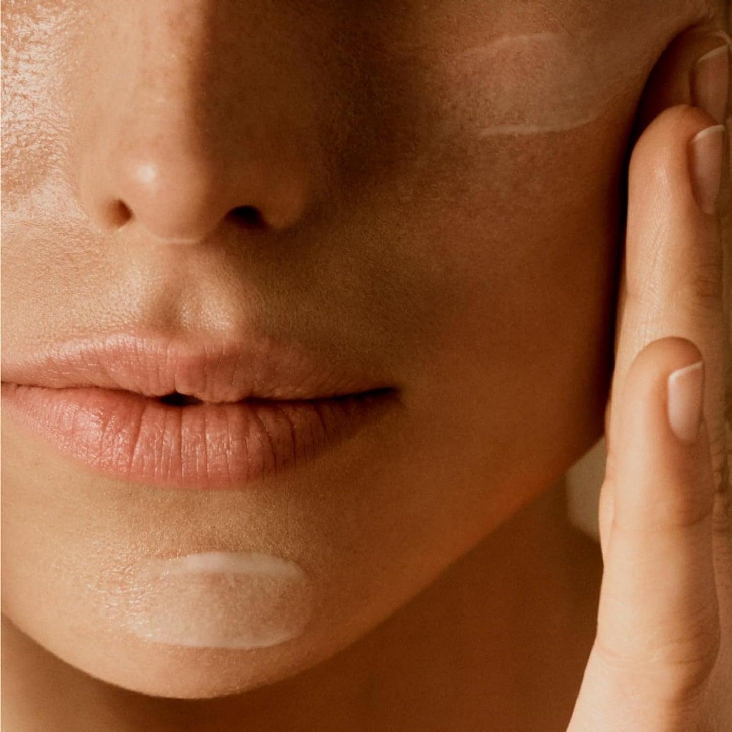 Aesop Lucent Facial Refiner | Daily Exfoliating Gel with Lactic Acid & Vitamin C – Brightens, Smooths & Renews Skin | 2.1 oz