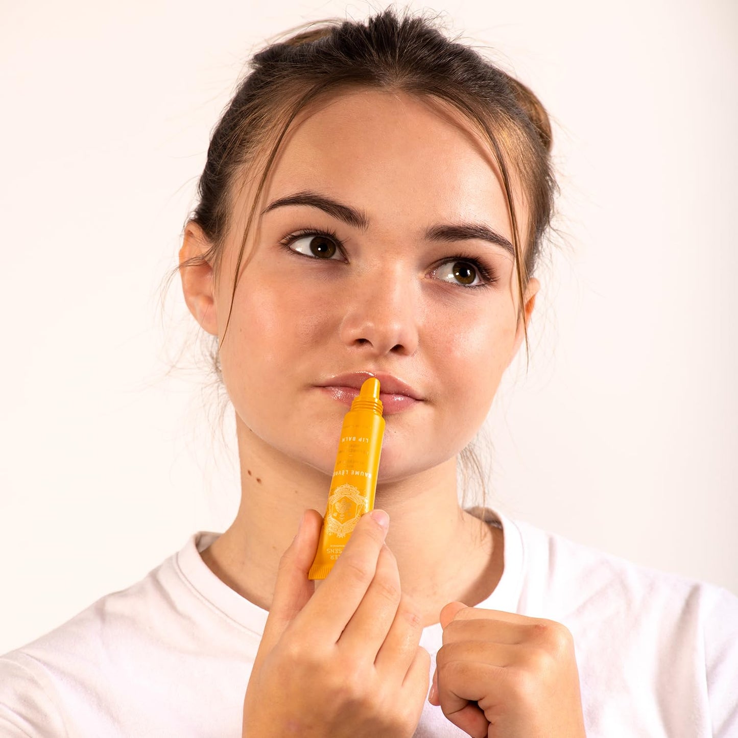 Panier des Sens - Honey Lip Balm for women - Shea butter & Honey - Lip care products - Made in France & 99% Natural Ingredients - Lip moisturizer Nourishing for Dry Lips - 0.5Floz/15ml