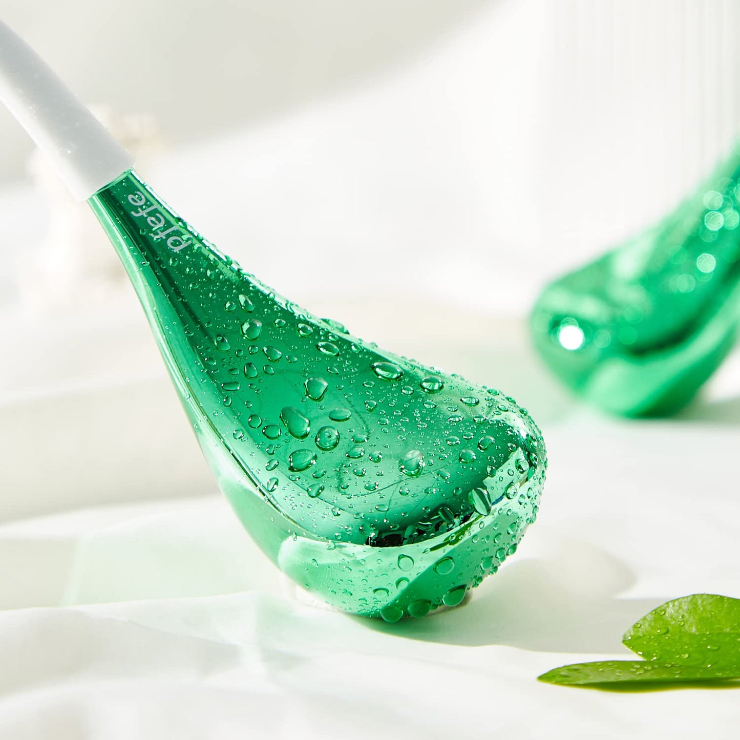 Cryo Sticks for Face, Ice Globes Cryo Globes for Facials, Esthetician Supplies Gifts, Unbreakable Stainless Steel Ice Roller Cooling Spa Balls with Storage Case