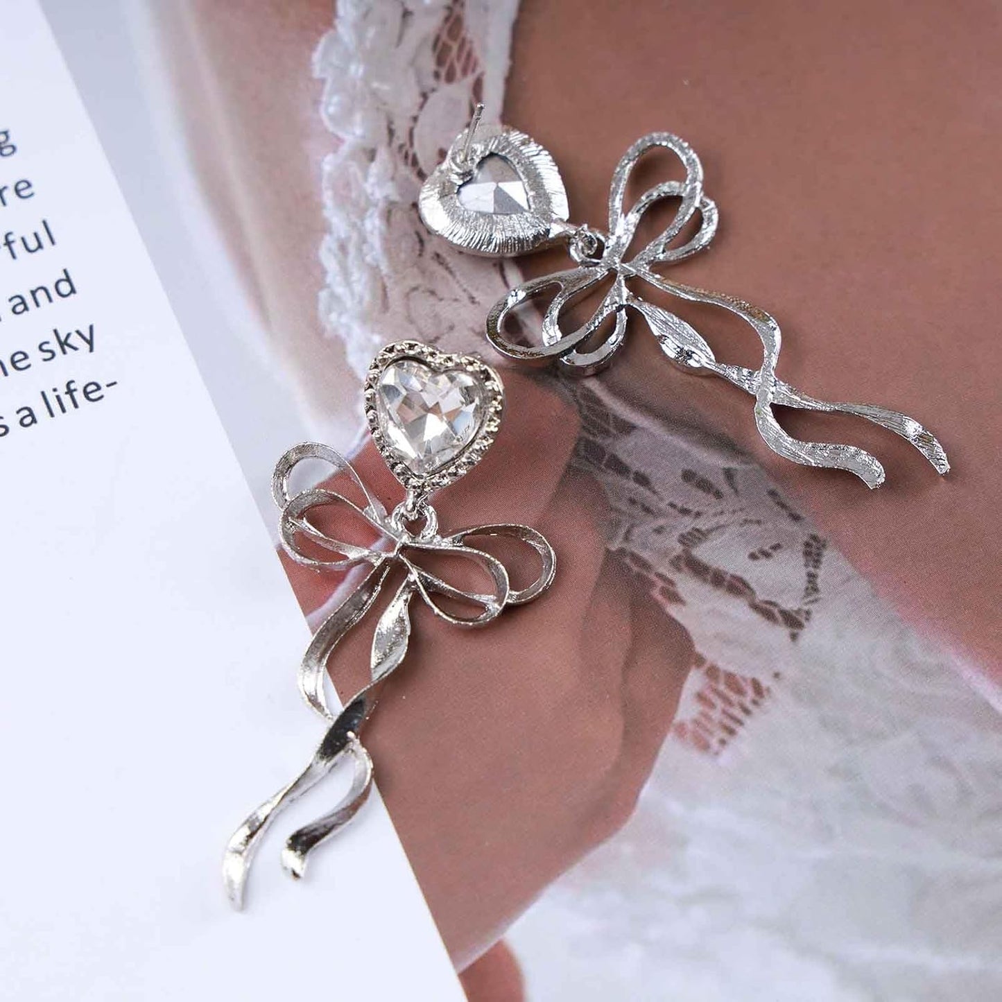 Vintage Crystal Bow Dangle Earrings Rhinestone Heart Stud Earrings Silver Cz Heart Love Earrings Large Bowknot Earrings Jewelry for Women