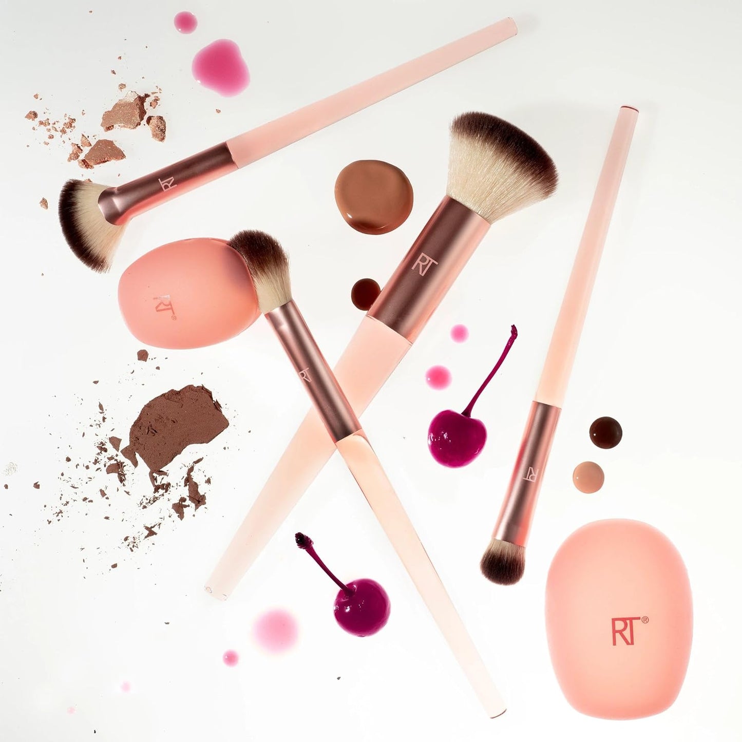 Real Techniques Cherry On Top A Brighter Hue Base Set, Face Makeup Brushes & Travel Covers, For Foundation, Concealer, Powder, & Blush, Synthetic Bristles, Vegan & Cruelty-Free, 6 Piece Set