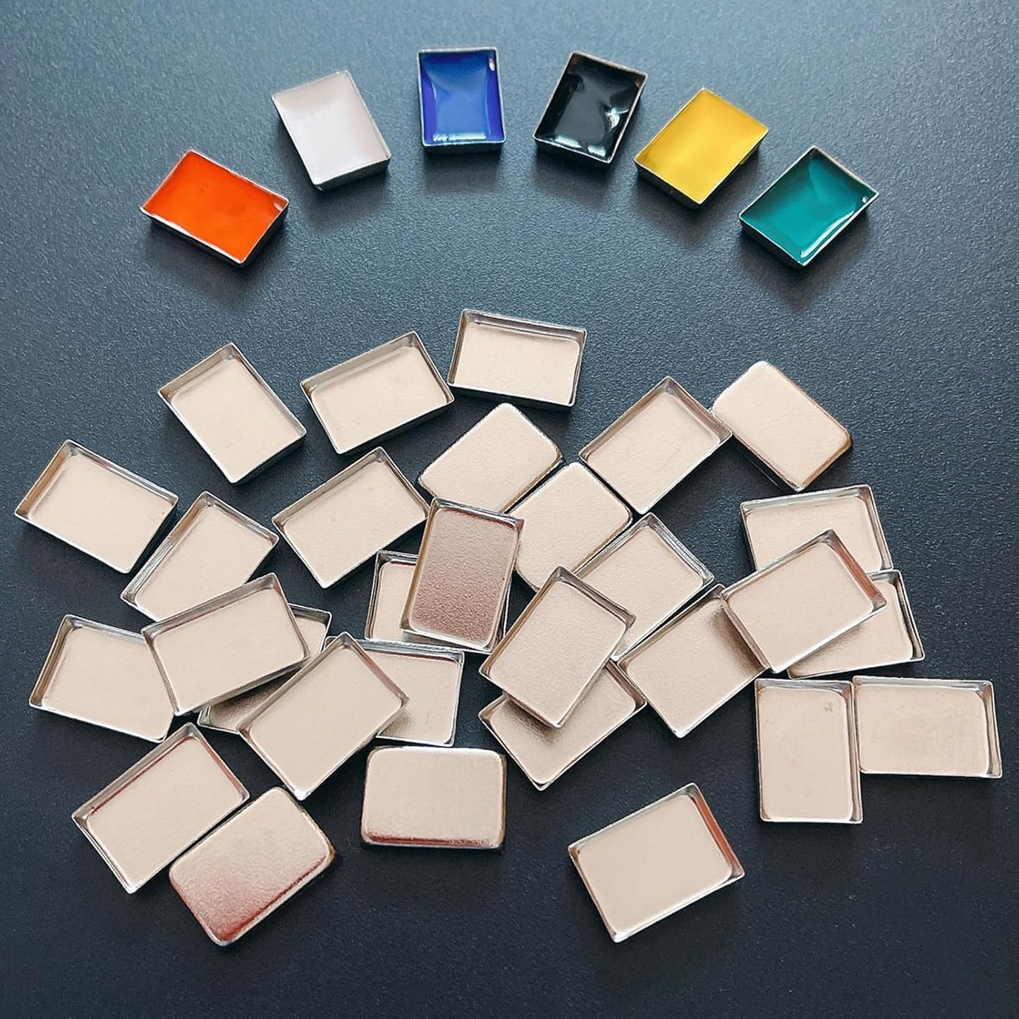 FCLUB 100Pack Empty Eyeshadow Metal Pans Cosmetic Eyeshadow Blush Lipstick Organizer for Makeup Pressed Powders (0.8 inch) Tiny and Shallow